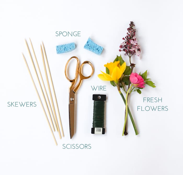 DIY Fresh Flower Cupcake Toppers
