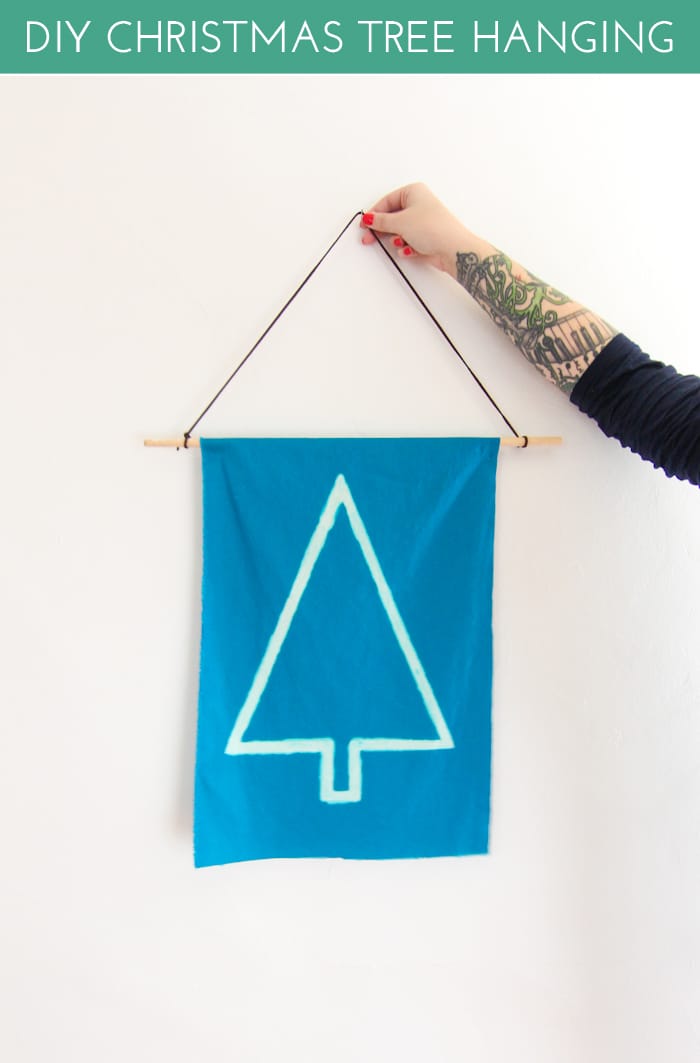 DIY Modern Christmas Tree Hanging
