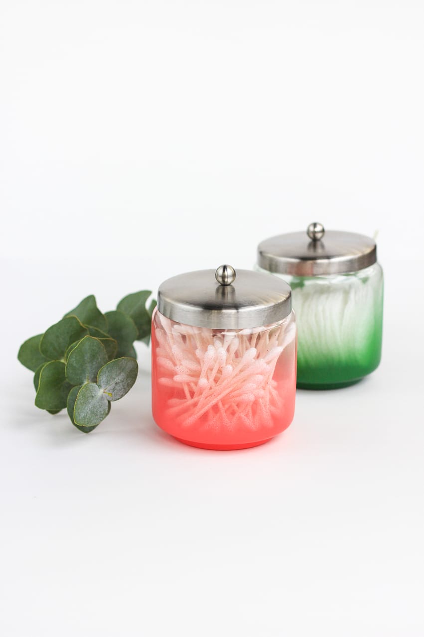 Add some color to your bathroom with this easy (and quick) jar makeover diy!