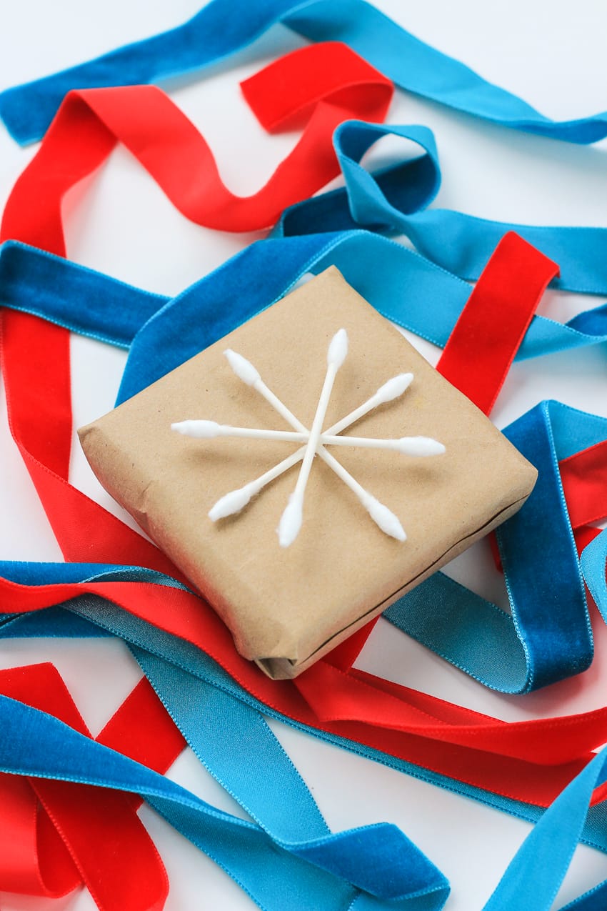 3 Last Minute Gift Wrap DIYS (made from common household items!)