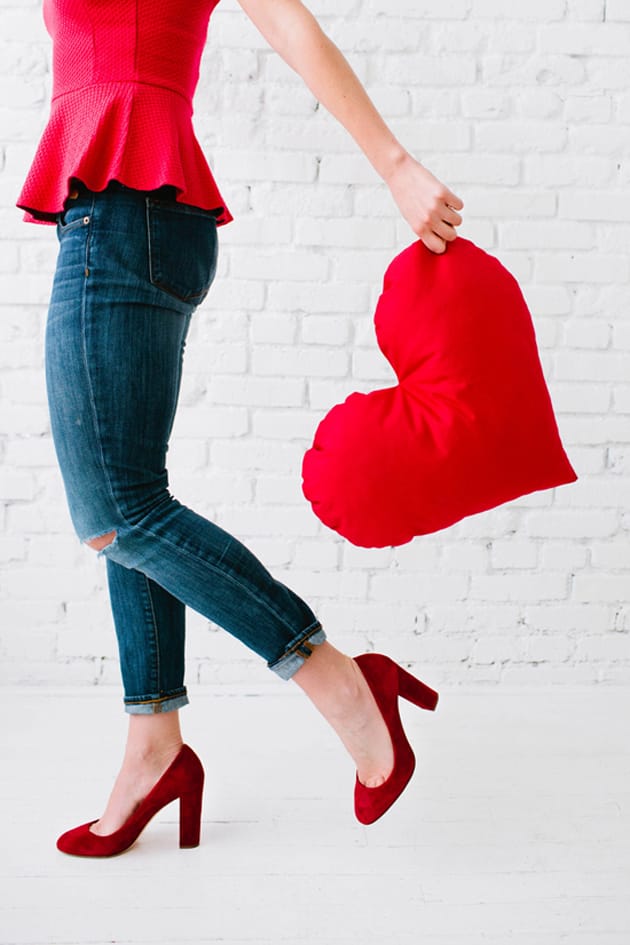 10 DIYS to Make for Valentine's Day