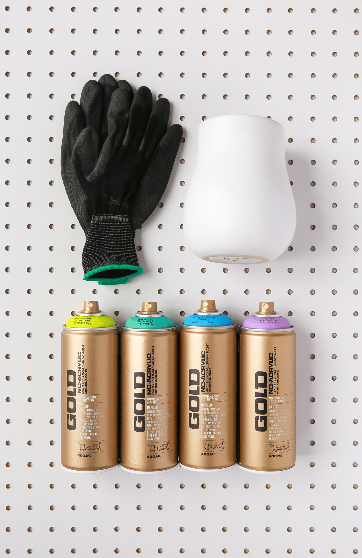 materials needed for marling with spray paint