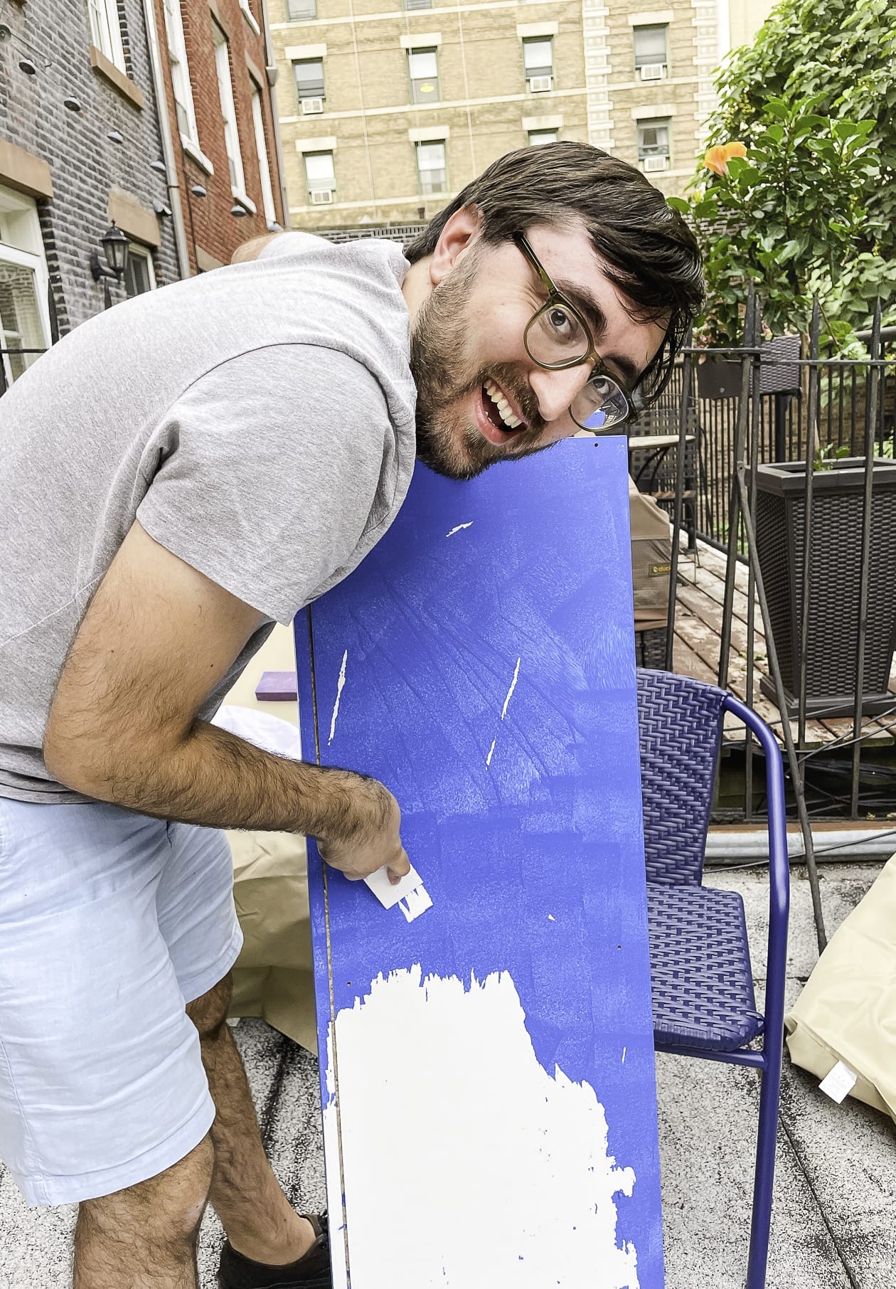Ikea Desk Hack: Part II. How to paint Ikea furniture and how to make a desk using this basic Ikea furniture piece! 